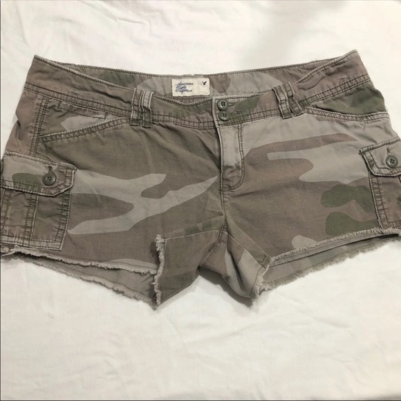 American Eagle Outfitters Camo Shorts